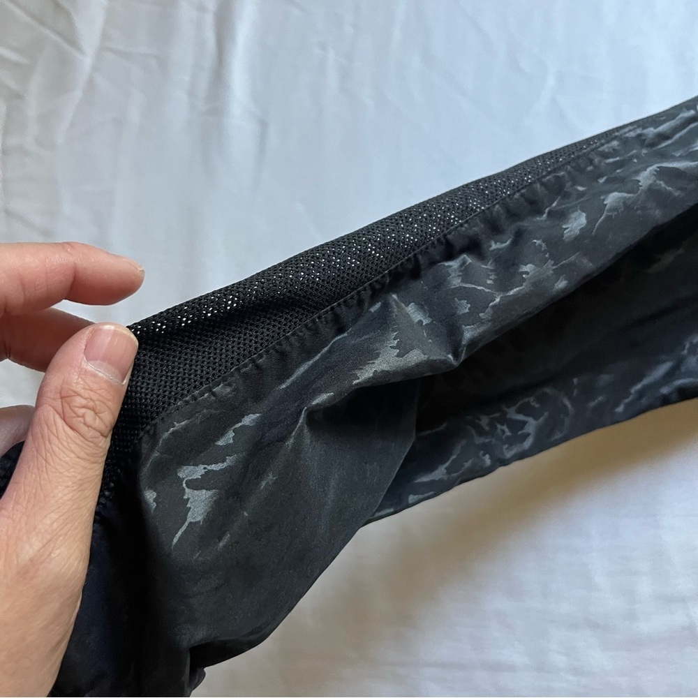 ZYIA ACTIVE black leopard print waxed shiny hoodie zip up athletic mesh jacket - Picture 3 of 8